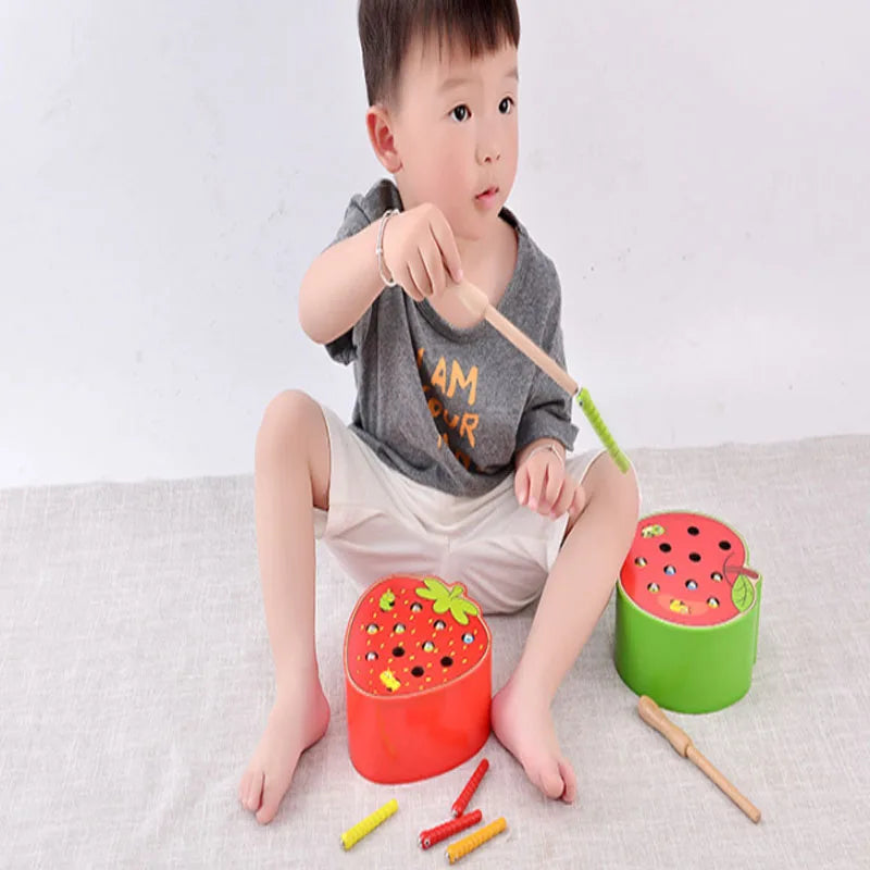Magnet Strawberry Catch Worms Board Fishing Game for kids Magnetic Catching Caterpillar Montessori Educational Toys Baby Gift